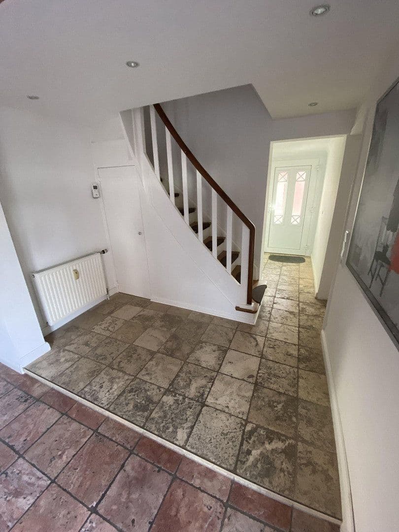 Prodej domu 234 m², pozemek 229 m², Dormagen, Severní Porýní-Vestfálsko Prodej domu 234 m², pozemek 229 m², Dormagen, Severní Porýní-Vestfálsko