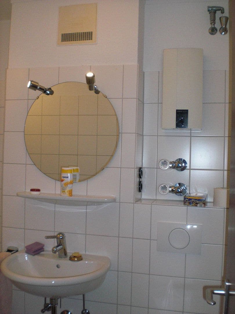 Prodej bytu 2+kk 64 m², Bonn, Severní Porýní-Vestfálsko Prodej bytu 2+kk 64 m², Bonn, Severní Porýní-Vestfálsko