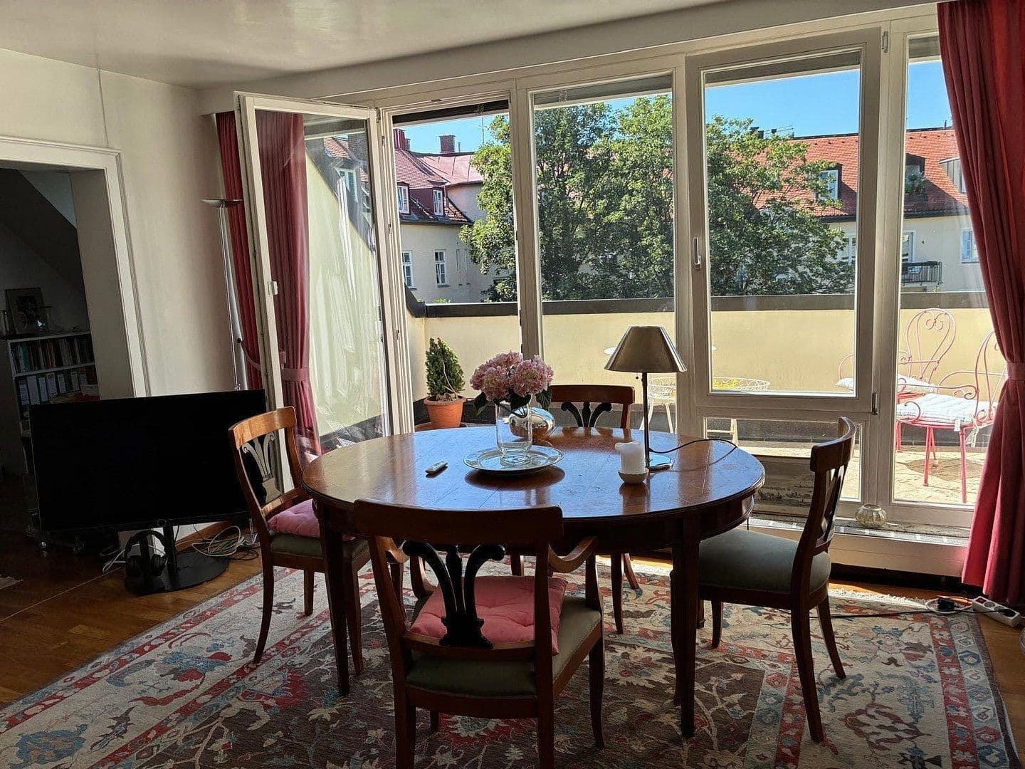 Pronájem bytu 2+kk 80 m², Knöbelstrasse 4, München, Bavorsko Pronájem bytu 2+kk 80 m², Knöbelstrasse 4, München, Bavorsko
