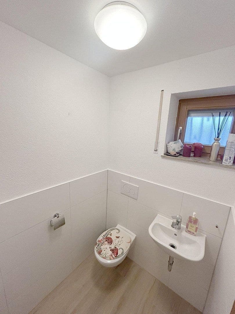 Prodej domu 140 m², pozemek 330 m², Oberdorf 7a, Senden, Bavorsko Prodej domu 140 m², pozemek 330 m², Oberdorf 7a, Senden, Bavorsko