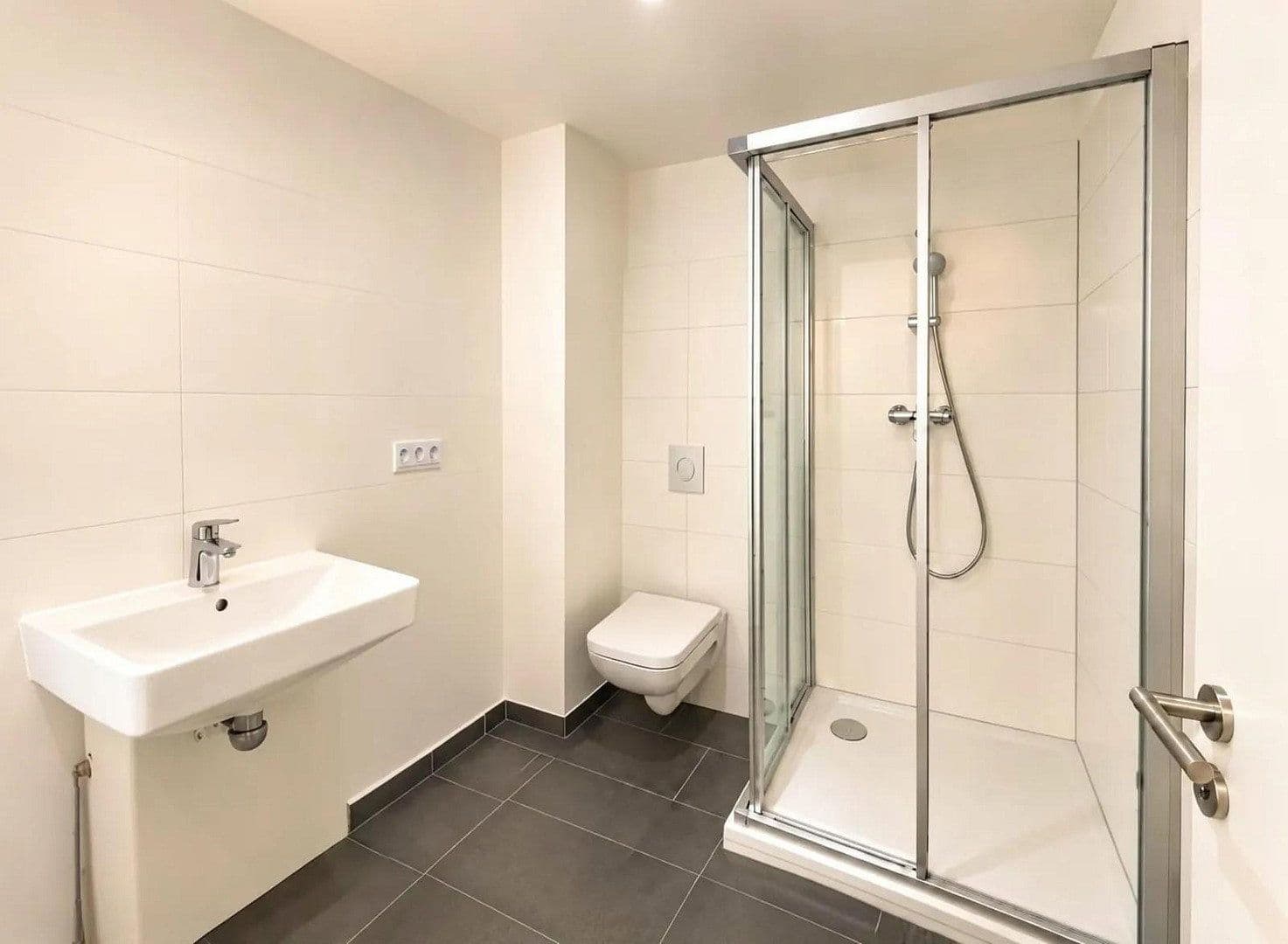 Prodej domu 52 m², pozemek 543 m², Hausotterstraße/Kamekestraße, Berlin, Berlín Prodej domu 52 m², pozemek 543 m², Hausotterstraße/Kamekestraße, Berlin, Berlín