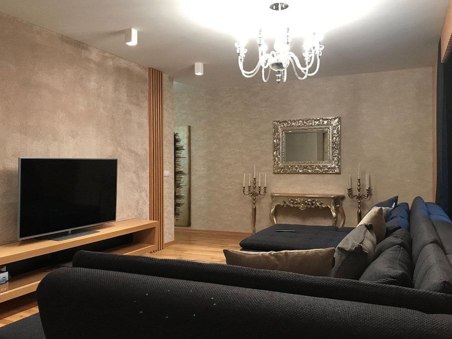 Prodej domu 179 m², pozemek 226 m², Erdinger Straße 13b, Markt Schwaben, Bavorsko Prodej domu 179 m², pozemek 226 m², Erdinger Straße 13b, Markt Schwaben, Bavorsko