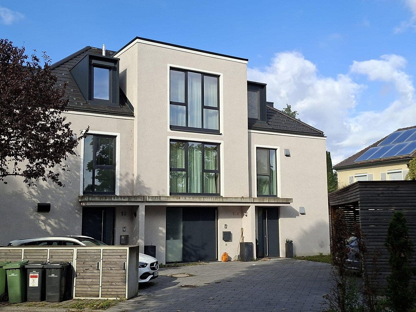 Prodej domu 179 m², pozemek 226 m², Erdinger Straße 13b, Markt Schwaben, Bavorsko Prodej domu 179 m², pozemek 226 m², Erdinger Straße 13b, Markt Schwaben, Bavorsko