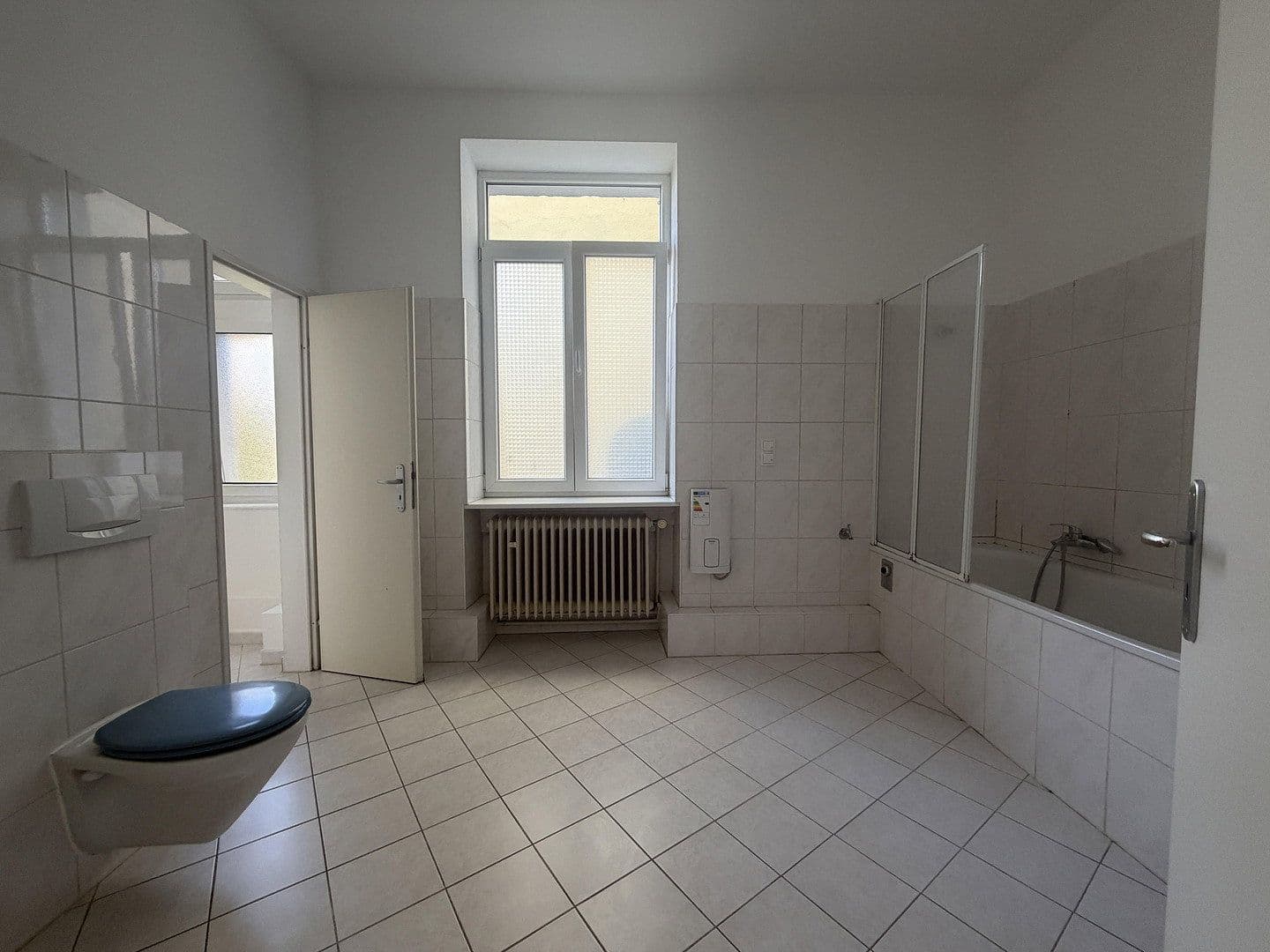Pronájem bytu 3+1 98 m², Eckenheimer Landstraße 103, Frankfurt am Main, Hessen Pronájem bytu 3+1 98 m², Eckenheimer Landstraße 103, Frankfurt am Main, Hessen