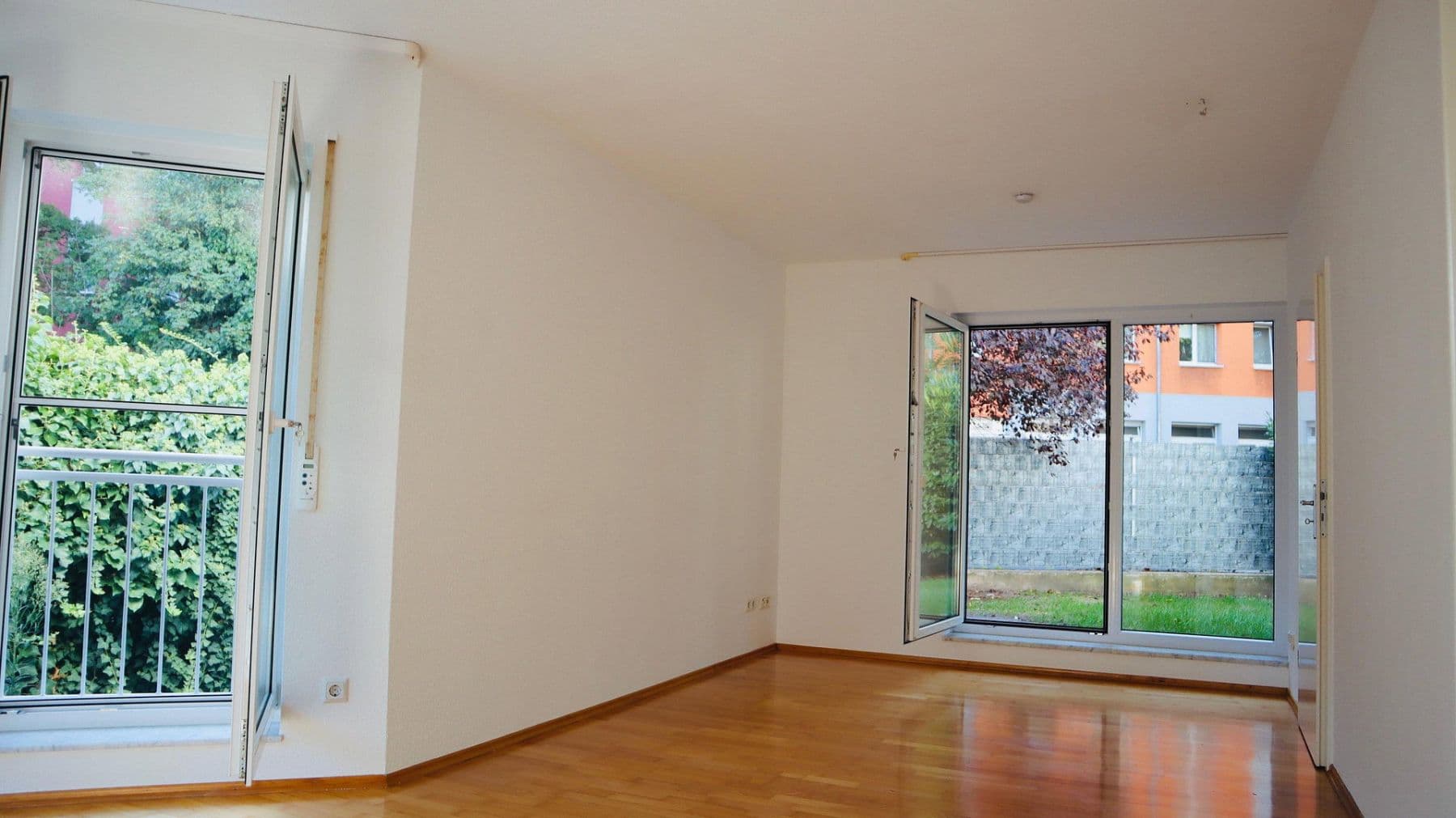 Pronájem bytu 3+1 88 m², Frankfurt, Hessen Pronájem bytu 3+1 88 m², Frankfurt, Hessen