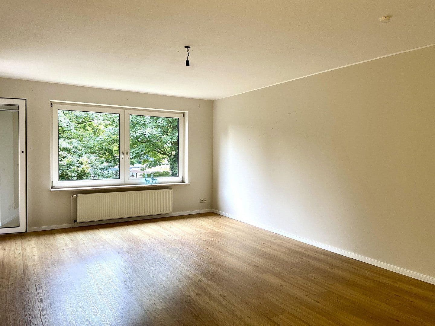 Prodej bytu 3+1 95 m², Jahnstraße 62, Quickborn, Šlesvicko-Holštýnsko Prodej bytu 3+1 95 m², Jahnstraße 62, Quickborn, Šlesvicko-Holštýnsko