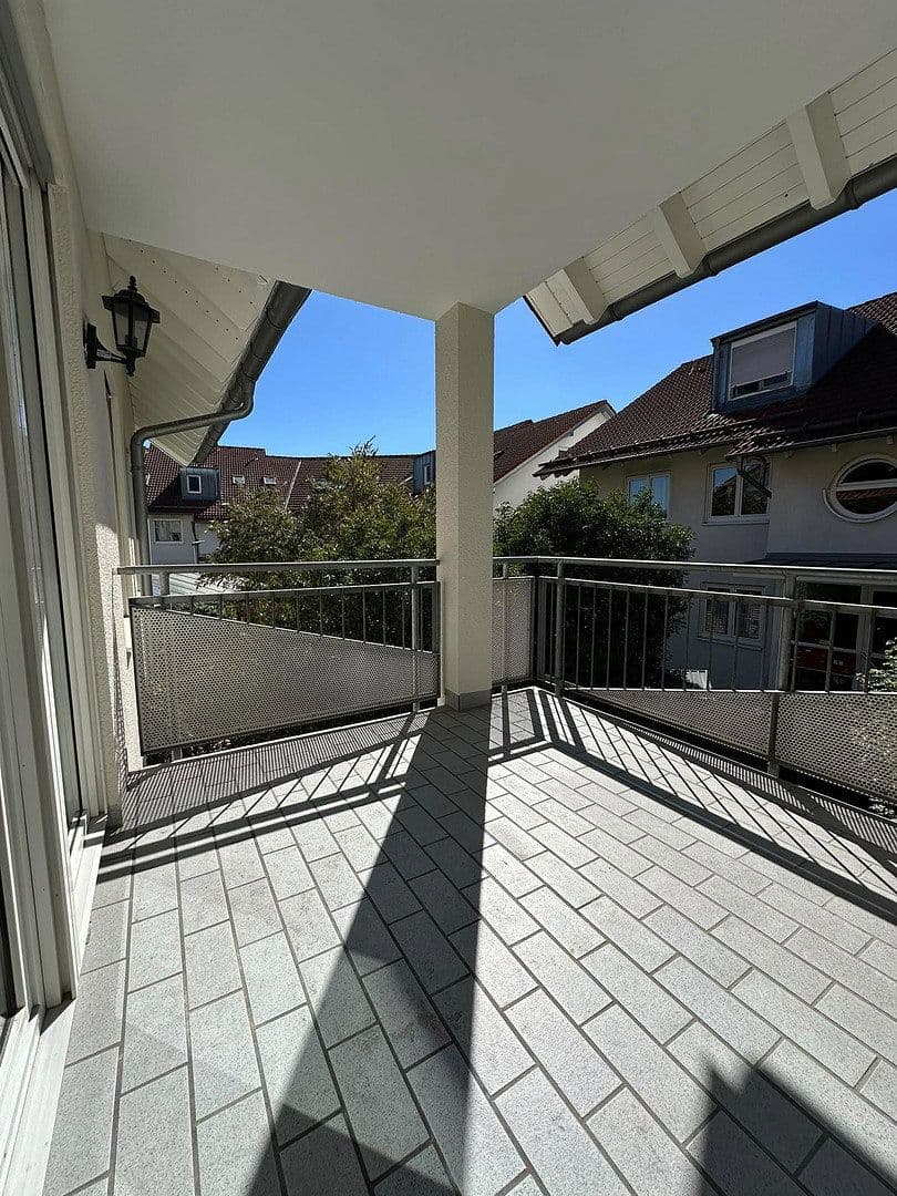 Pronájem bytu 3+1 71 m², Kirchheim unter Teck, Bádensko-Württembersko Pronájem bytu 3+1 71 m², Kirchheim unter Teck, Bádensko-Württembersko