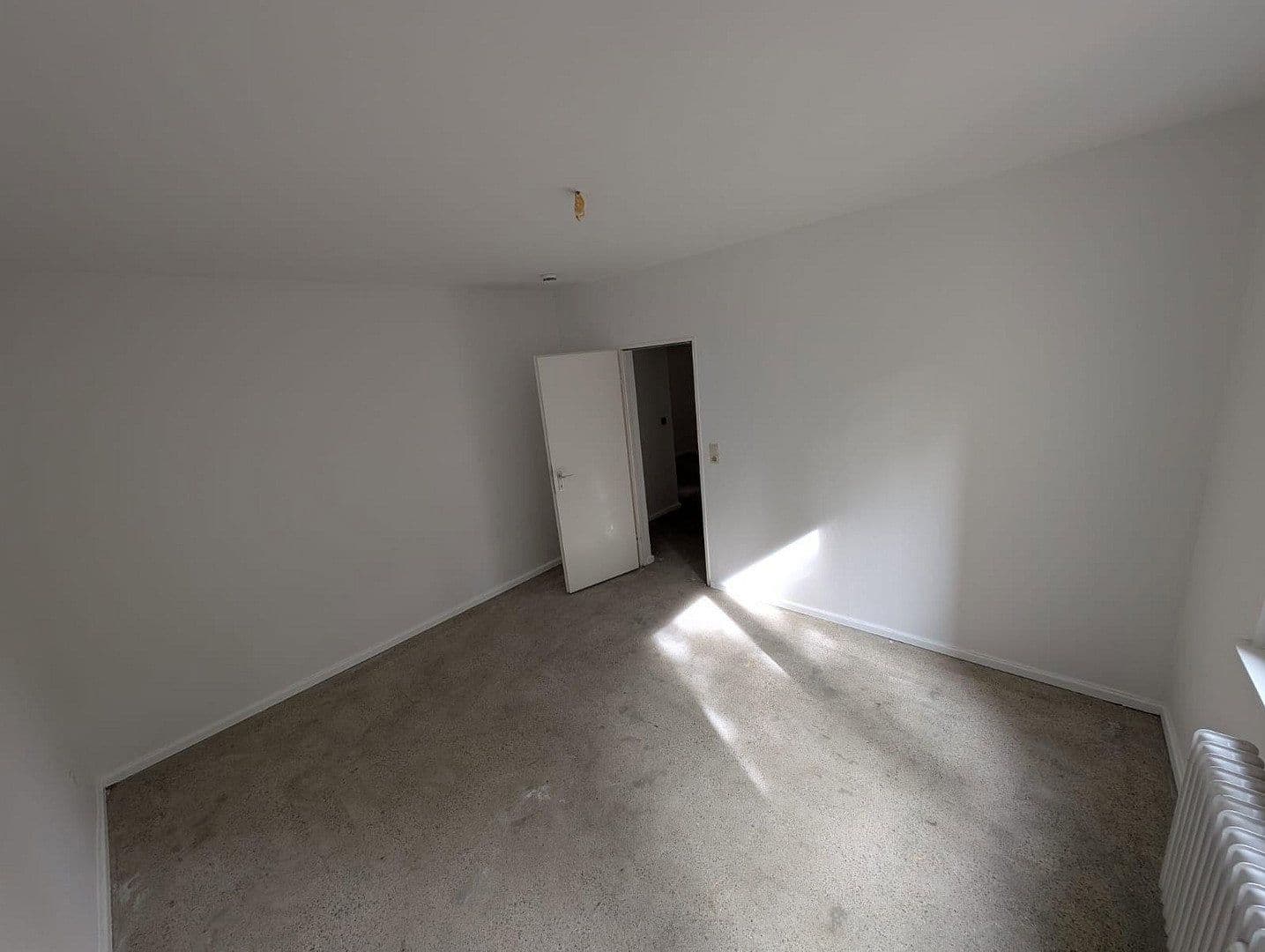 Prodej bytu 3+1 85 m², Berlin, Berlín Prodej bytu 3+1 85 m², Berlin, Berlín