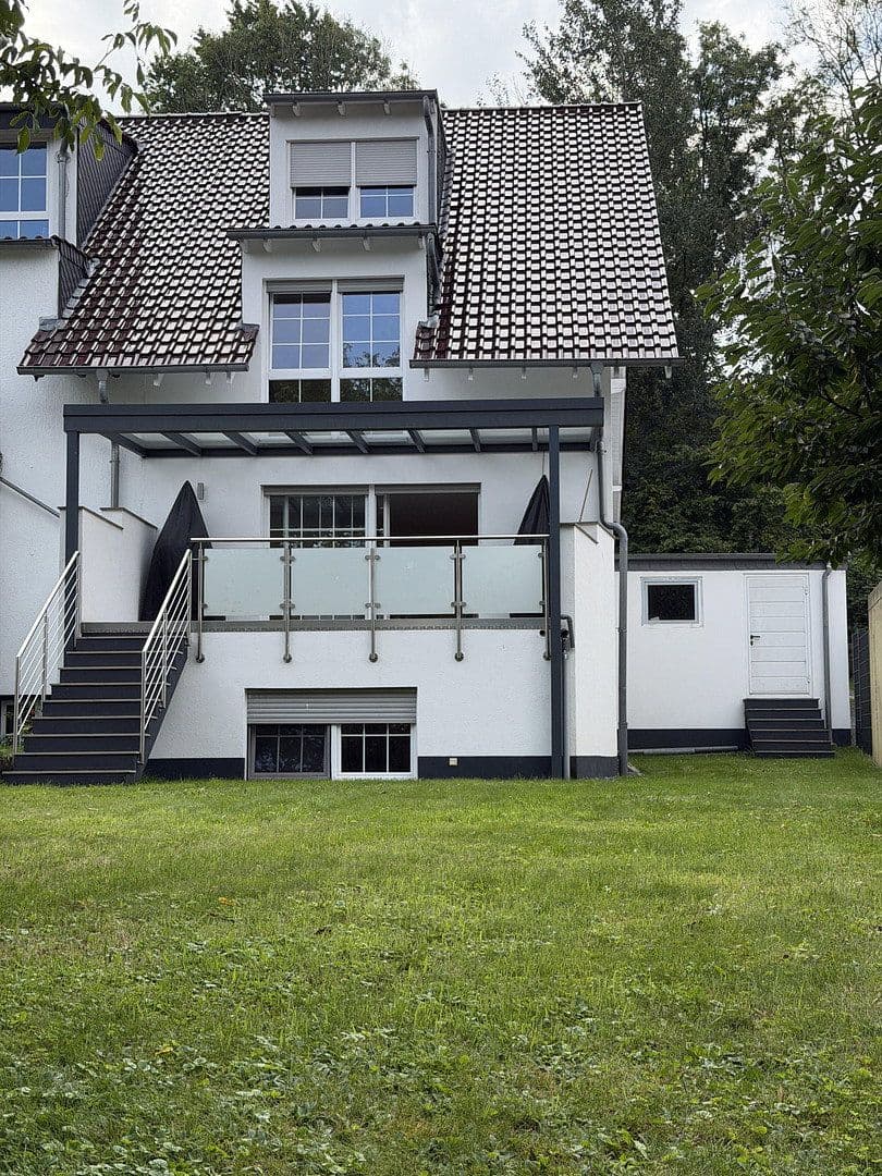 Prodej domu 225 m², pozemek 441 m², Dortmund, Severní Porýní-Vestfálsko Prodej domu 225 m², pozemek 441 m², Dortmund, Severní Porýní-Vestfálsko