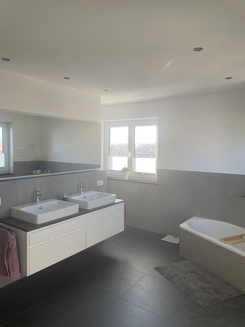 Prodej domu 210 m², pozemek 630 m², Buttenwiesen, Bavorsko Prodej domu 210 m², pozemek 630 m², Buttenwiesen, Bavorsko