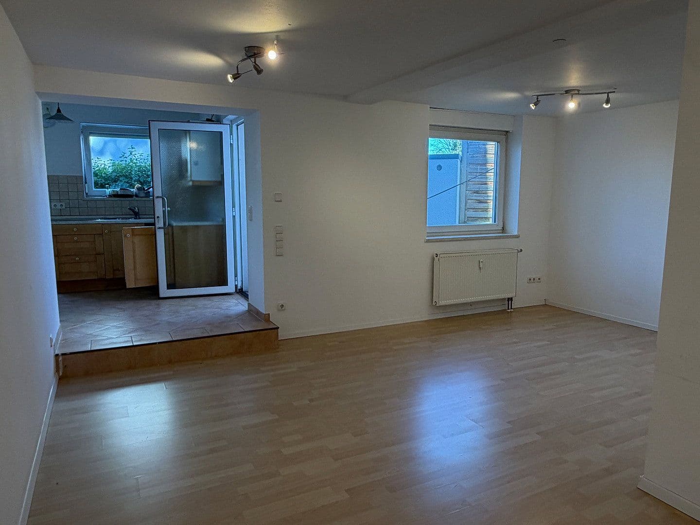 Pronájem bytu 1+1 47 m², Eichendorffstraße 2, Esslingen am Neckar, Bádensko-Württembersko Pronájem bytu 1+1 47 m², Eichendorffstraße 2, Esslingen am Neckar, Bádensko-Württembersko