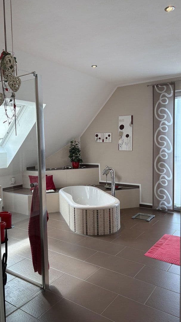 Prodej domu 200 m², pozemek 628 m², Wemding, Bavorsko Prodej domu 200 m², pozemek 628 m², Wemding, Bavorsko