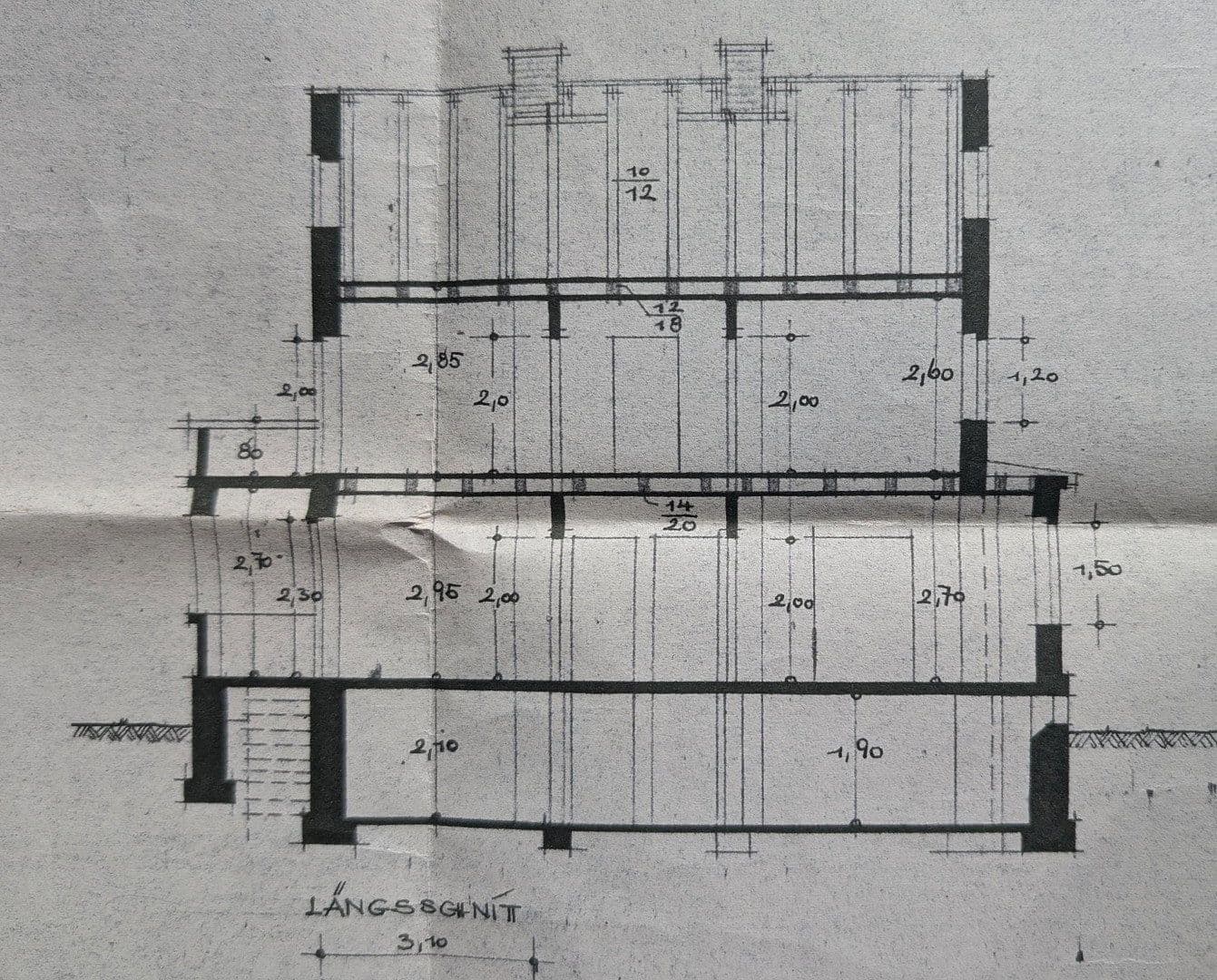 Prodej domu 202 m², pozemek 1.535 m², Bad Münder am Deister, Dolní Sasko Prodej domu 202 m², pozemek 1.535 m², Bad Münder am Deister, Dolní Sasko