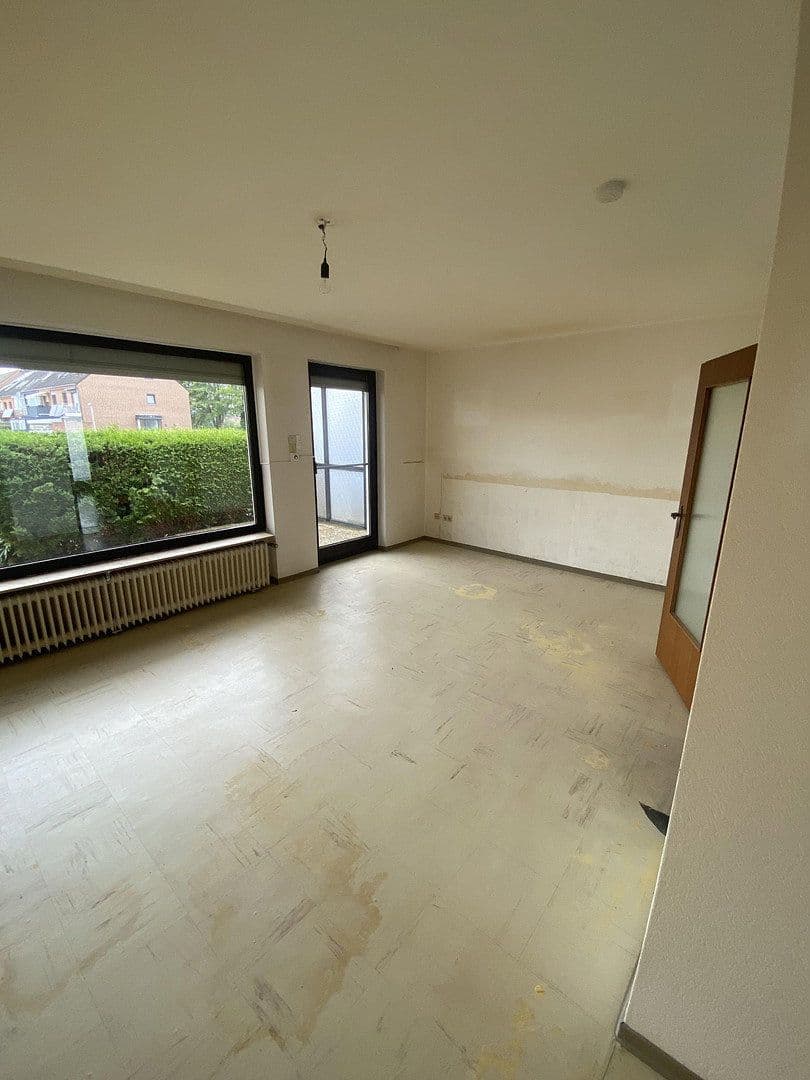 Prodej domu 95 m², pozemek 225 m², Hegerwisch 24, Garbsen, Dolní Sasko Prodej domu 95 m², pozemek 225 m², Hegerwisch 24, Garbsen, Dolní Sasko