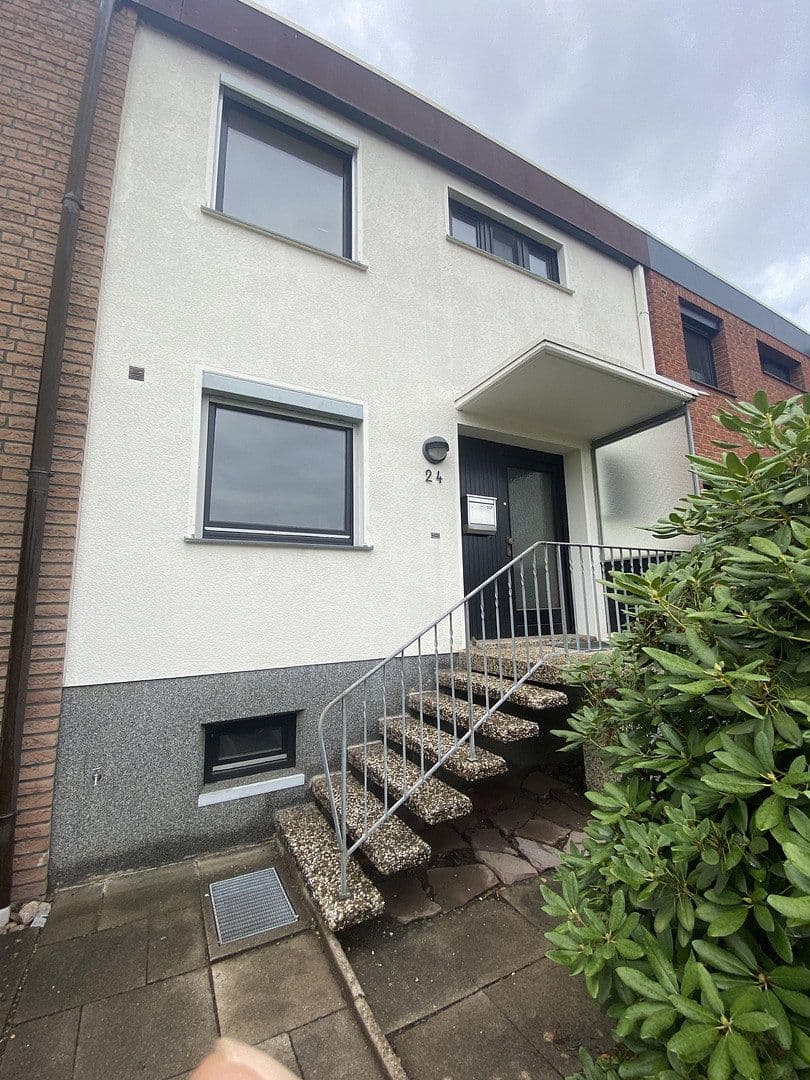 Prodej domu 95 m², pozemek 225 m², Hegerwisch 24, Garbsen, Dolní Sasko Prodej domu 95 m², pozemek 225 m², Hegerwisch 24, Garbsen, Dolní Sasko