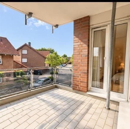 Pronájem bytu 3+1 82 m², Neuss, Severní Porýní-Vestfálsko Pronájem bytu 3+1 82 m², Neuss, Severní Porýní-Vestfálsko