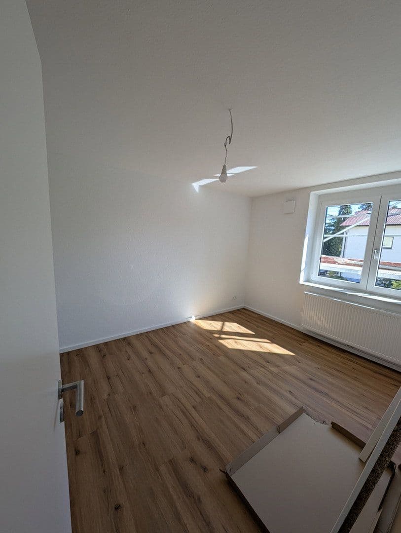Pronájem bytu 4+1 97 m², Karlsruhe, Bádensko-Württembersko Pronájem bytu 4+1 97 m², Karlsruhe, Bádensko-Württembersko