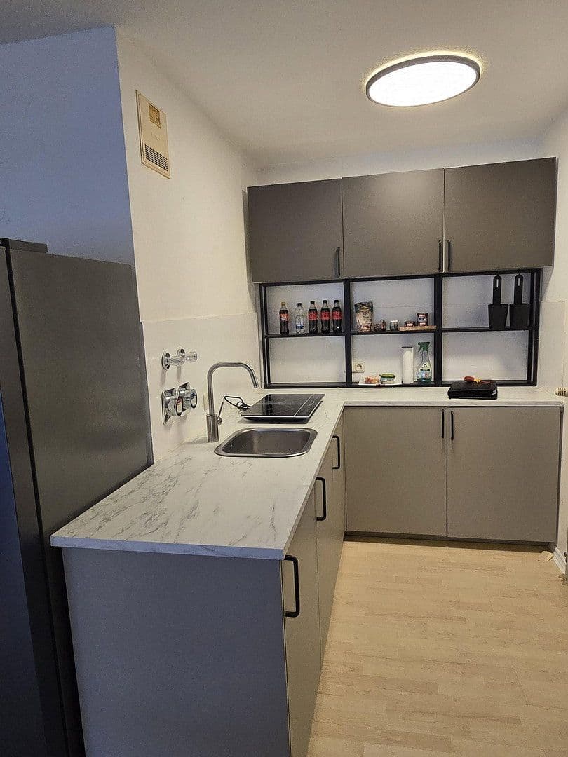 Pronájem bytu 1+1 47 m², Simonstr. 8, Fürth, Bavorsko Pronájem bytu 1+1 47 m², Simonstr. 8, Fürth, Bavorsko