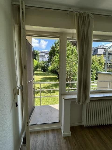 Prodej bytu 2+1 61 m², Bonn, Severní Porýní-Vestfálsko Prodej bytu 2+1 61 m², Bonn, Severní Porýní-Vestfálsko