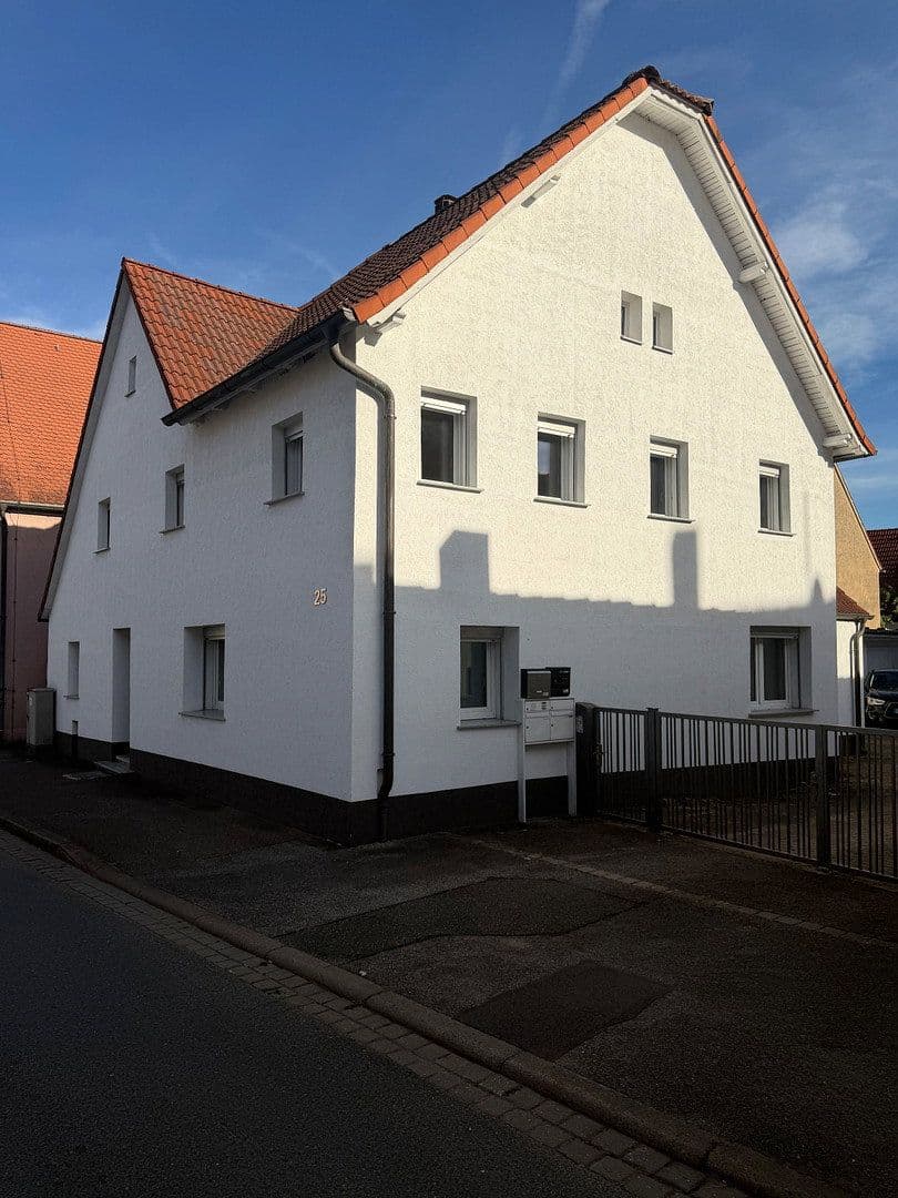 Prodej domu 200 m², pozemek 450 m², Ammerndorf, Bavorsko Prodej domu 200 m², pozemek 450 m², Ammerndorf, Bavorsko