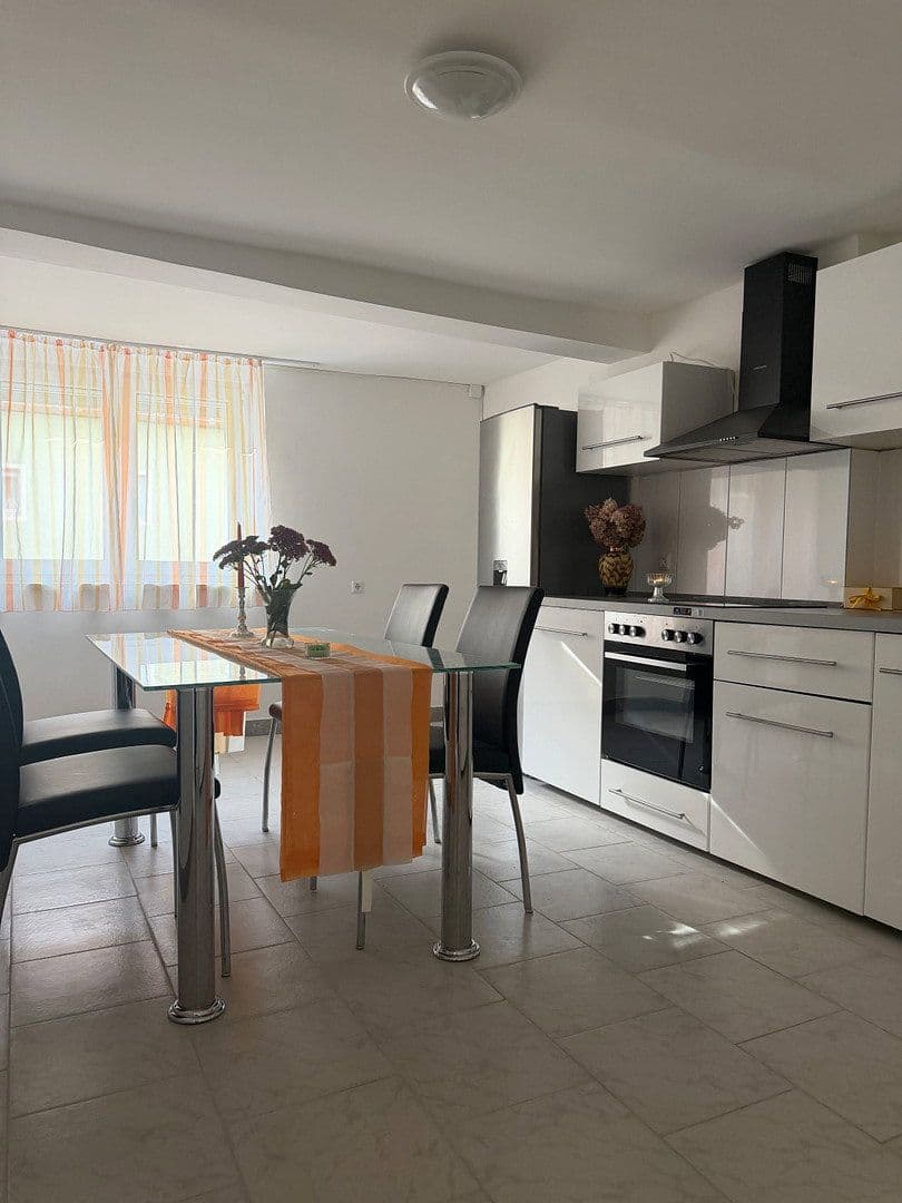 Prodej domu 200 m², pozemek 450 m², Ammerndorf, Bavorsko Prodej domu 200 m², pozemek 450 m², Ammerndorf, Bavorsko