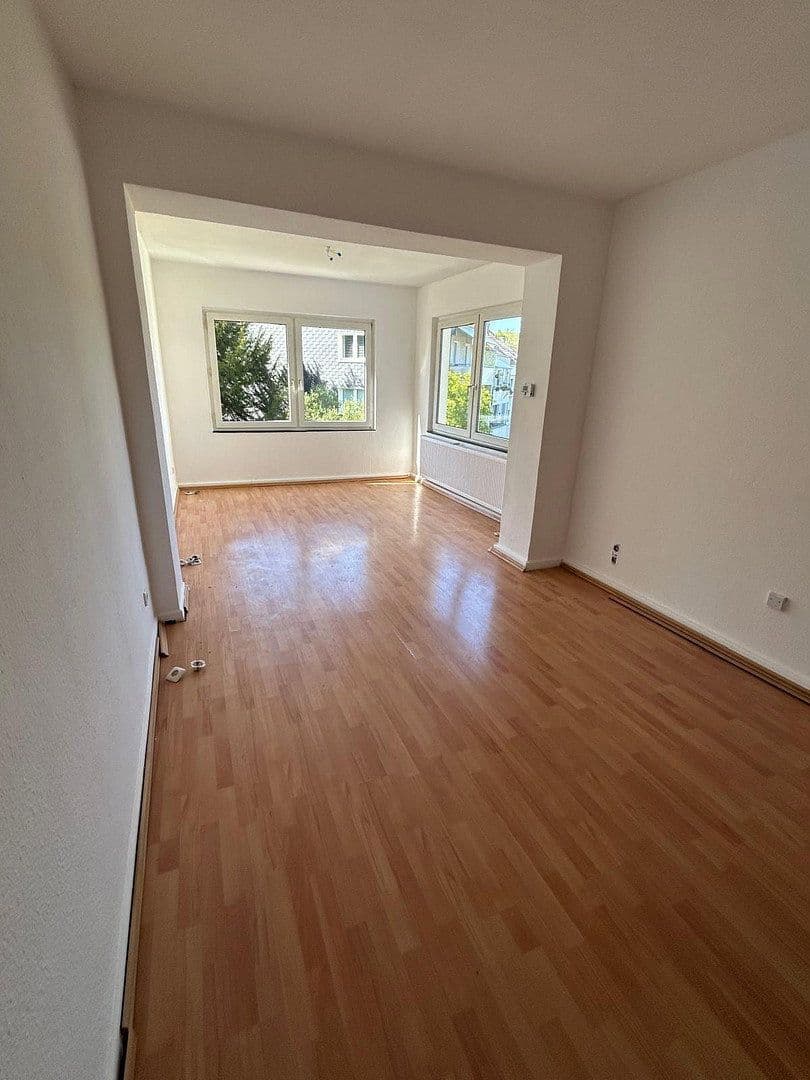Pronájem bytu 3+kk 91 m², Gronaustraße 99, Wuppertal, Severní Porýní-Vestfálsko Pronájem bytu 3+kk 91 m², Gronaustraße 99, Wuppertal, Severní Porýní-Vestfálsko