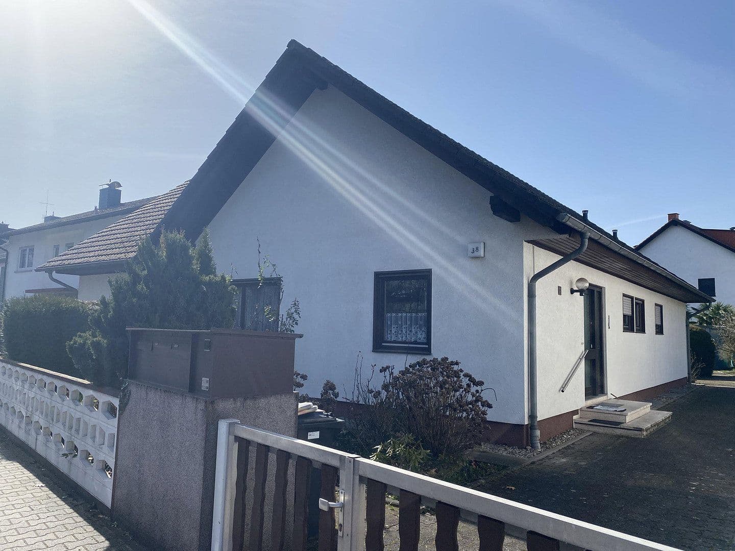 Prodej domu 130 m², pozemek 684 m², Dietzenbach, Hessen Prodej domu 130 m², pozemek 684 m², Dietzenbach, Hessen