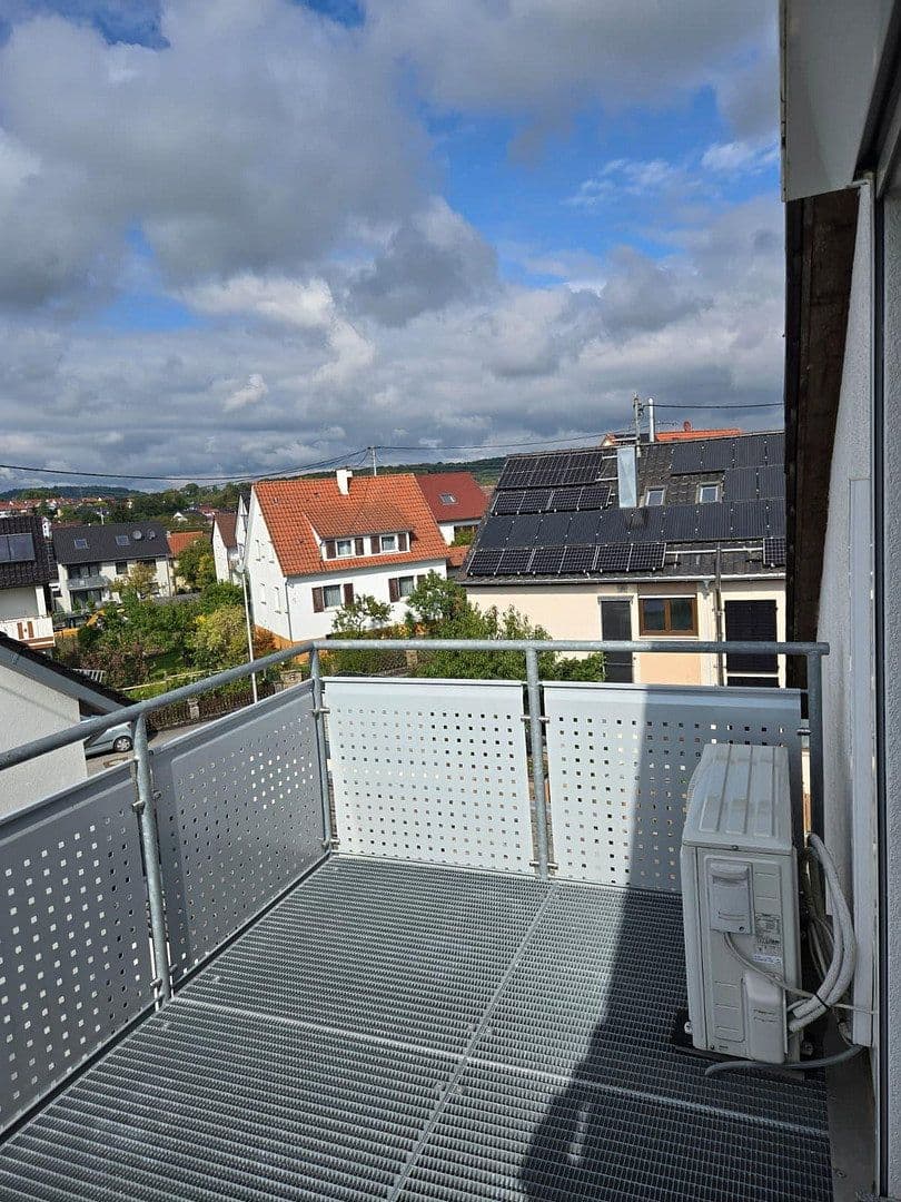Pronájem bytu 2+1 40 m², Waiblingen, Bádensko-Württembersko Pronájem bytu 2+1 40 m², Waiblingen, Bádensko-Württembersko