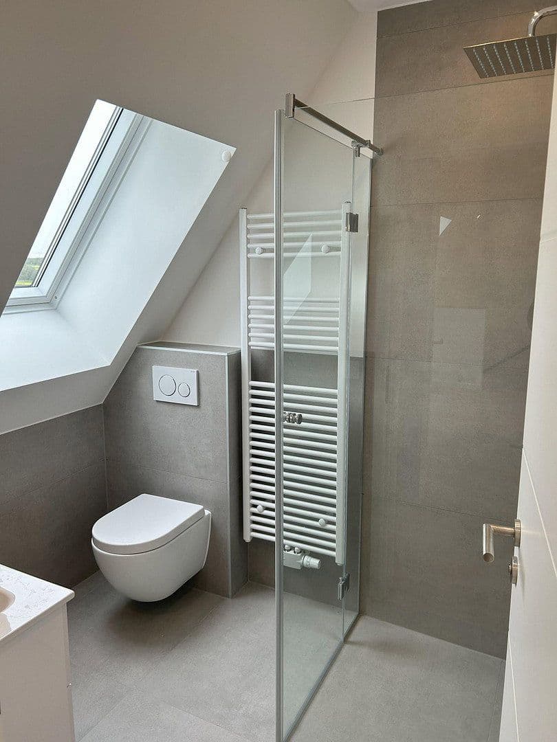Pronájem bytu 83 m², Kilihofstr. 2a, München, Bavorsko Pronájem bytu 83 m², Kilihofstr. 2a, München, Bavorsko