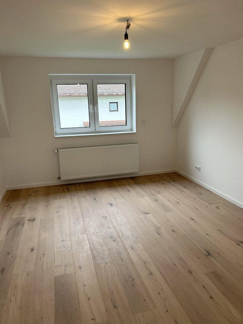Pronájem bytu 83 m², Kilihofstr. 2a, München, Bavorsko Pronájem bytu 83 m², Kilihofstr. 2a, München, Bavorsko