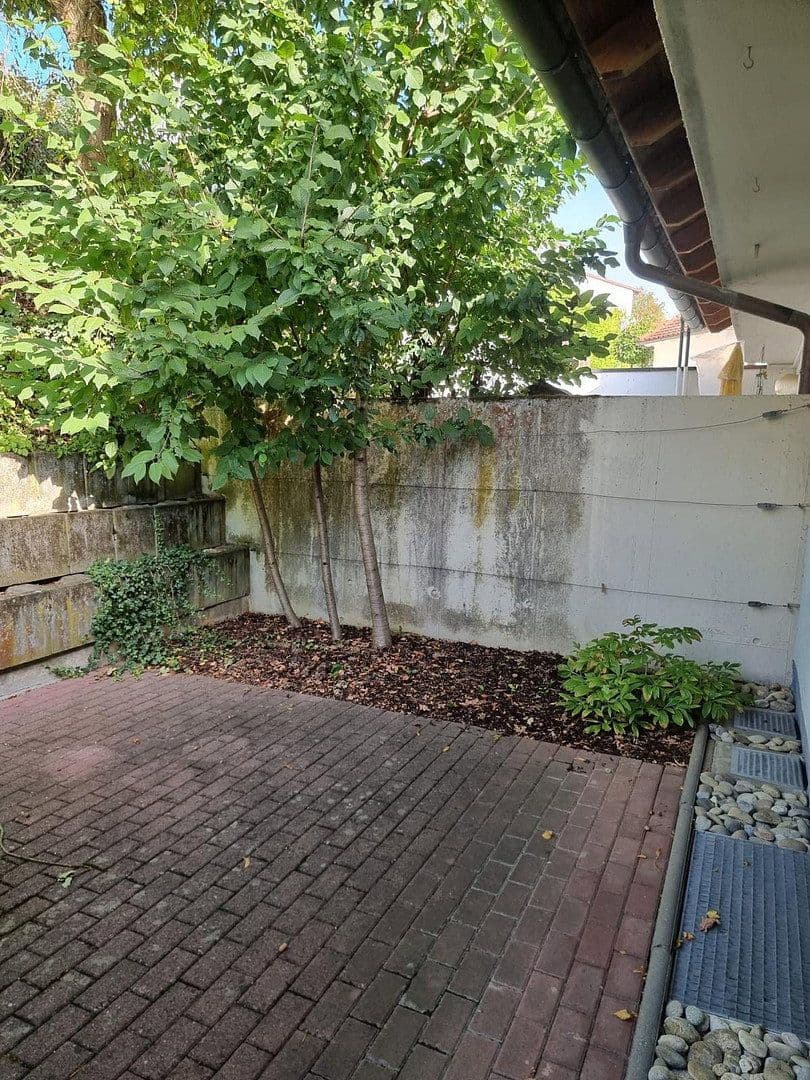 Pronájem bytu 1+1 41 m², St. Norbert Str. 6, Zell am Main, Bavorsko Pronájem bytu 1+1 41 m², St. Norbert Str. 6, Zell am Main, Bavorsko