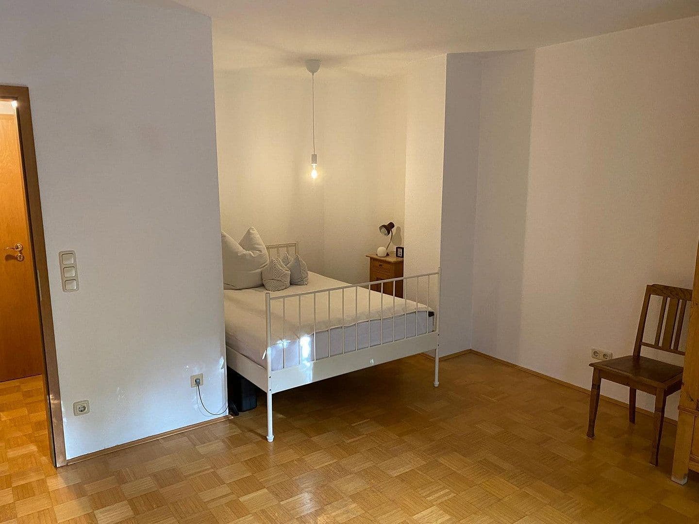 Pronájem bytu 1+1 41 m², St. Norbert Str. 6, Zell am Main, Bavorsko Pronájem bytu 1+1 41 m², St. Norbert Str. 6, Zell am Main, Bavorsko