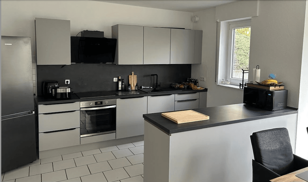 Pronájem bytu 2+1 70 m², Leverkusen, Severní Porýní-Vestfálsko Pronájem bytu 2+1 70 m², Leverkusen, Severní Porýní-Vestfálsko