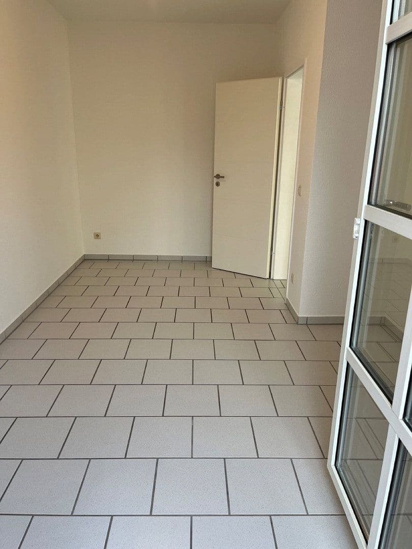 Pronájem bytu 2+1 70 m², Leverkusen, Severní Porýní-Vestfálsko Pronájem bytu 2+1 70 m², Leverkusen, Severní Porýní-Vestfálsko