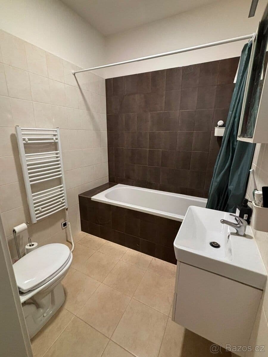 Prodej bytu 1+1 39 m², Vacínova, Praha, Praha Prodej bytu 1+1 39 m², Vacínova, Praha, Praha