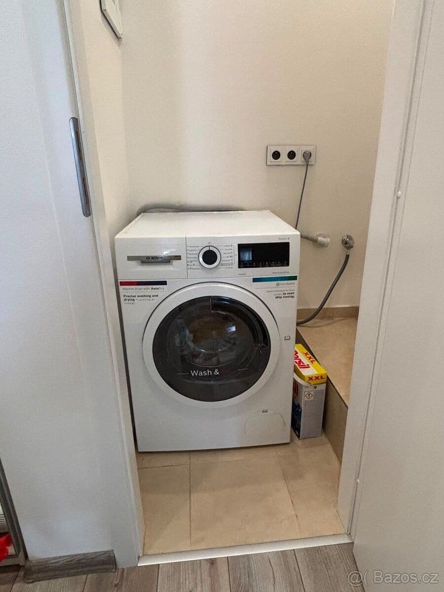 Prodej bytu 1+1 39 m², Vacínova, Praha, Praha Prodej bytu 1+1 39 m², Vacínova, Praha, Praha