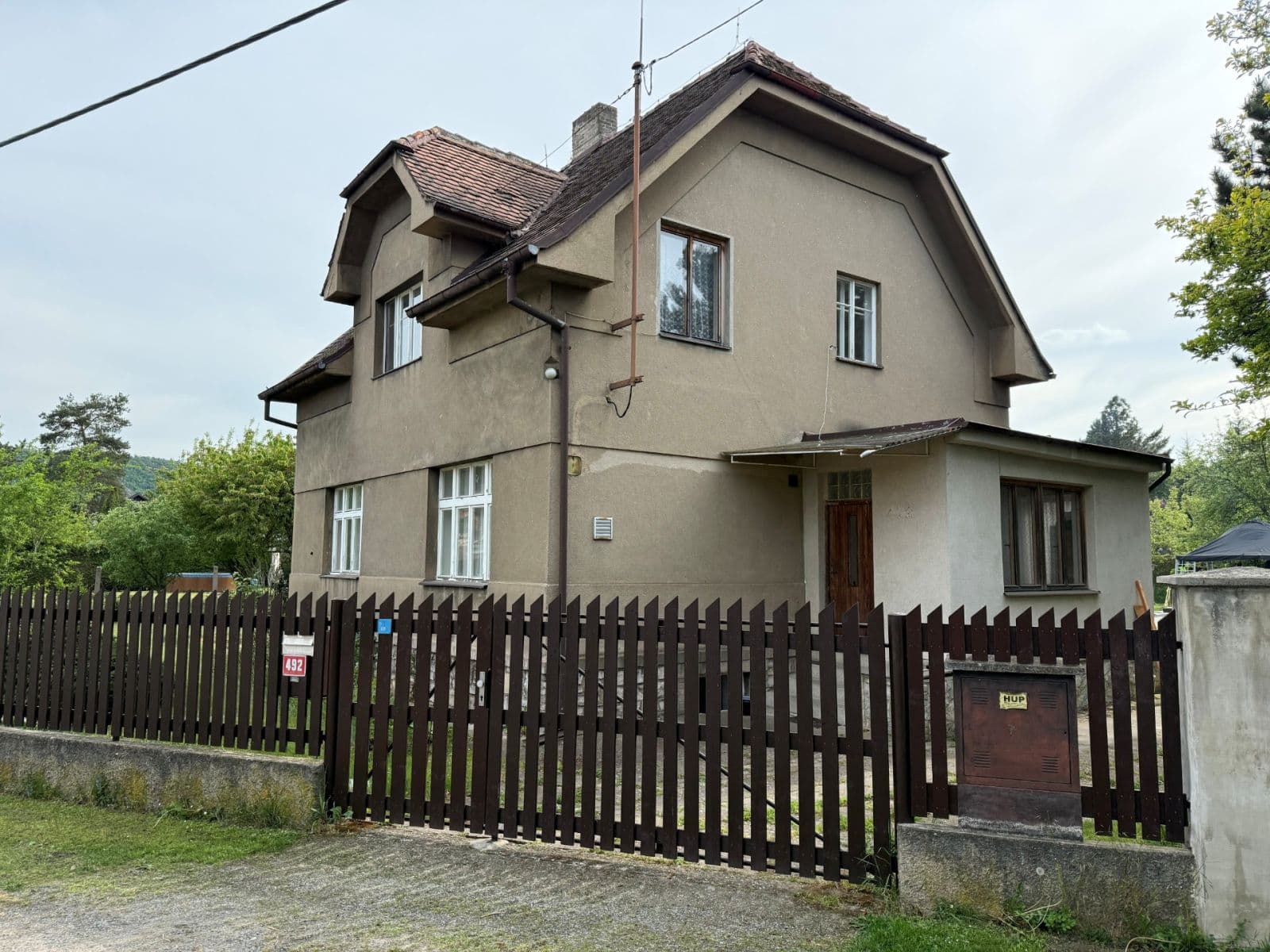 Pronájem bytu 6+1 200 m², Topolská, Černošice, Středočeský kraj Pronájem bytu 6+1 200 m², Topolská, Černošice, Středočeský kraj