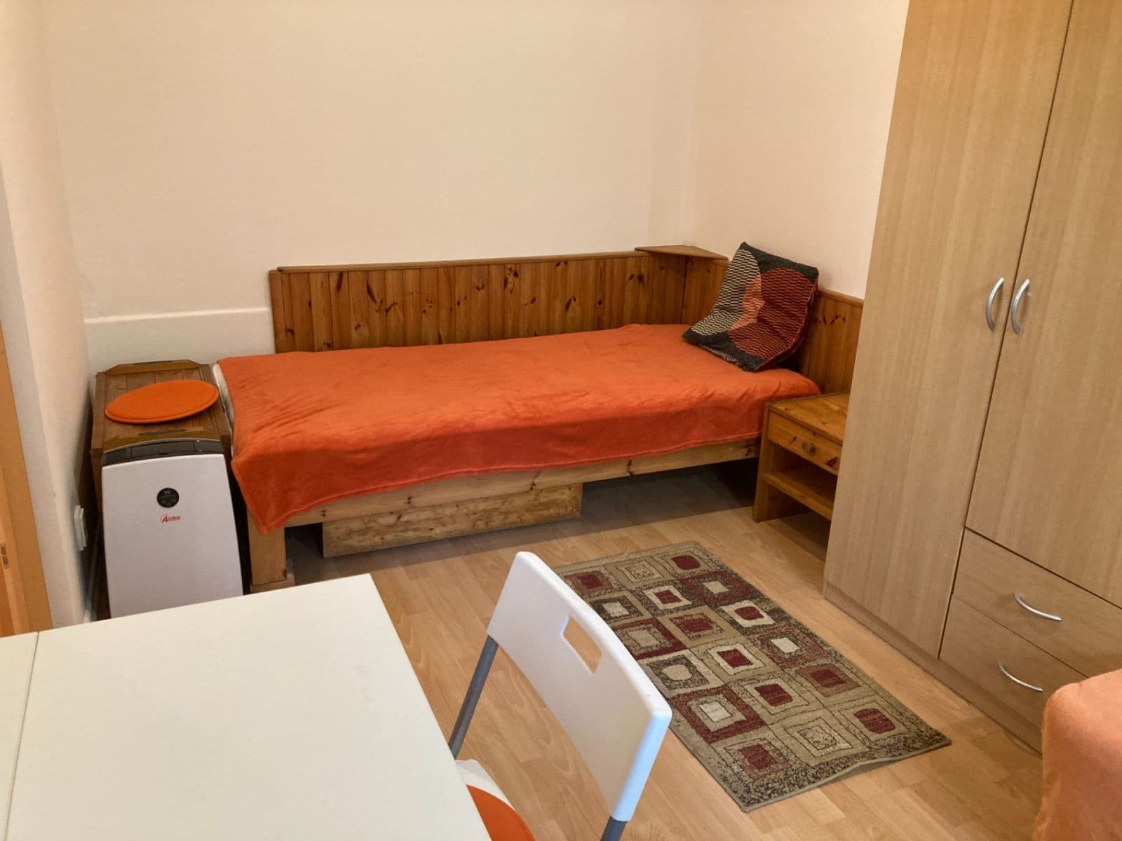 Pronájem bytu Garsoniéra 20 m², Pod Klaudiánkou, Praha, Praha Pronájem bytu Garsoniéra 20 m², Pod Klaudiánkou, Praha, Praha