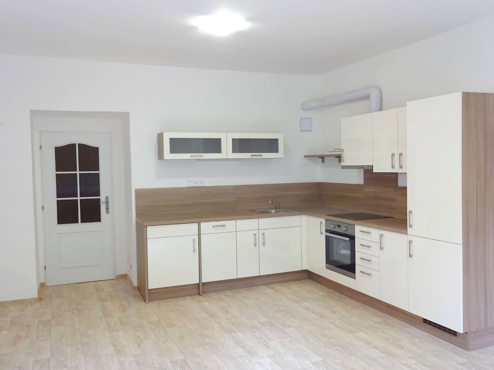 Pronájem bytu 2+kk 58 m², Jugoslávských partyzánů, Praha, Praha Pronájem bytu 2+kk 58 m², Jugoslávských partyzánů, Praha, Praha
