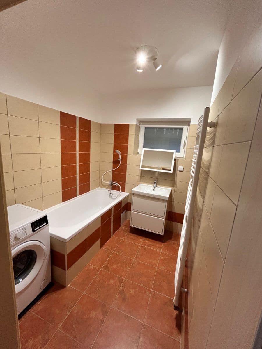 Pronájem bytu 3+kk 88 m², Turistická, Brno, Jihomoravský kraj Pronájem bytu 3+kk 88 m², Turistická, Brno, Jihomoravský kraj