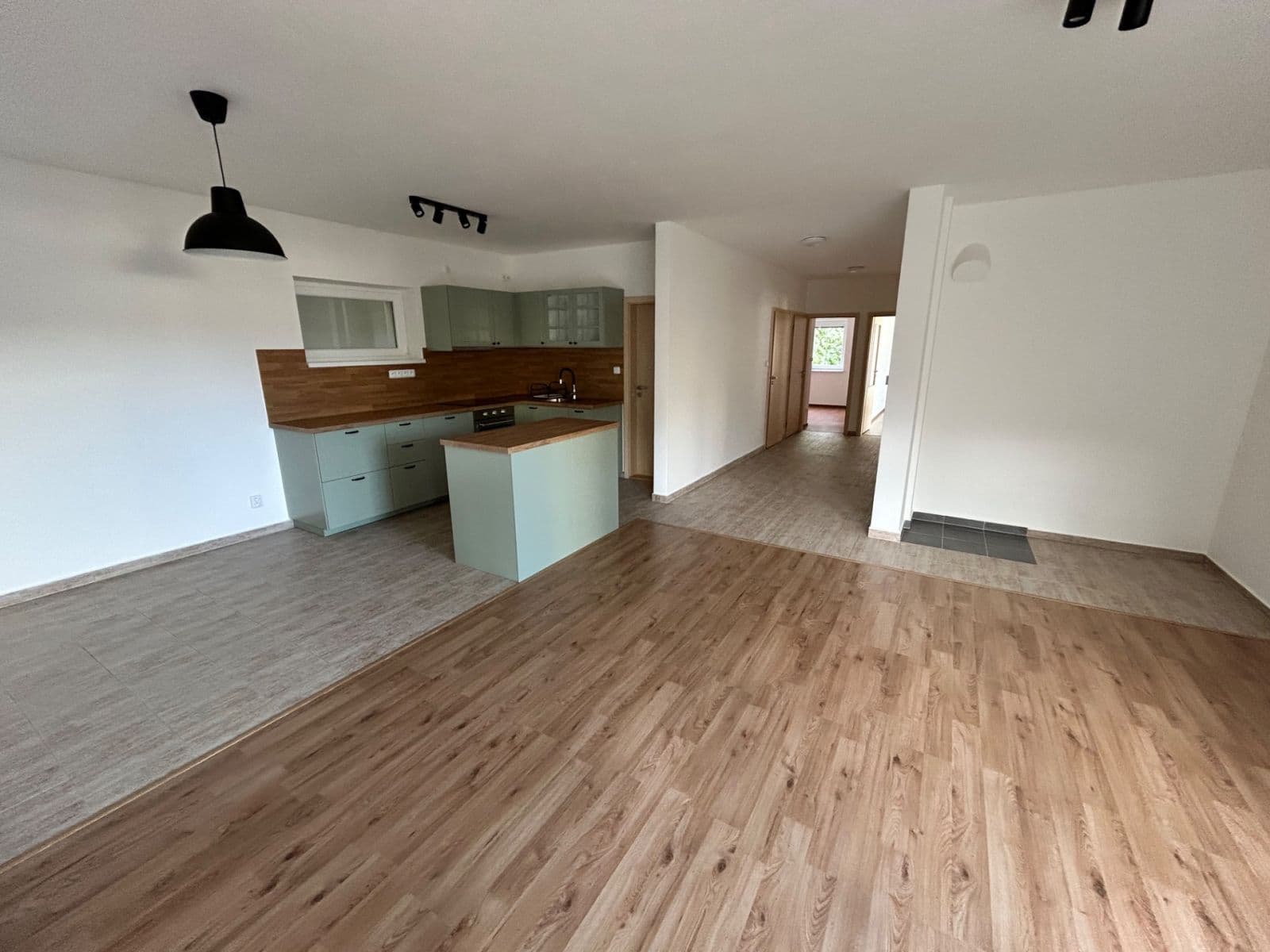 Pronájem bytu 3+kk 88 m², Turistická, Brno, Jihomoravský kraj Pronájem bytu 3+kk 88 m², Turistická, Brno, Jihomoravský kraj