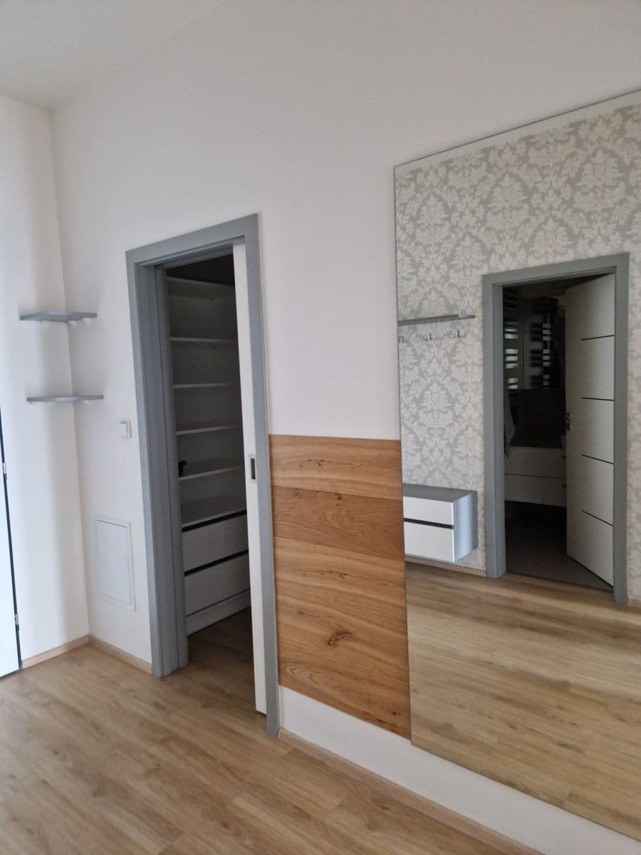 Prodej bytu 2+kk 67 m², Švýcarské nábřeží, Olomouc, Olomoucký kraj Prodej bytu 2+kk 67 m², Švýcarské nábřeží, Olomouc, Olomoucký kraj