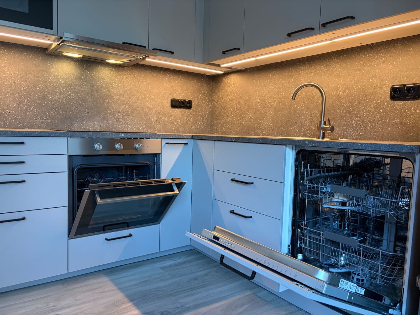 Pronájem bytu 3+kk 62 m², Křenická, Praha, Praha Pronájem bytu 3+kk 62 m², Křenická, Praha, Praha