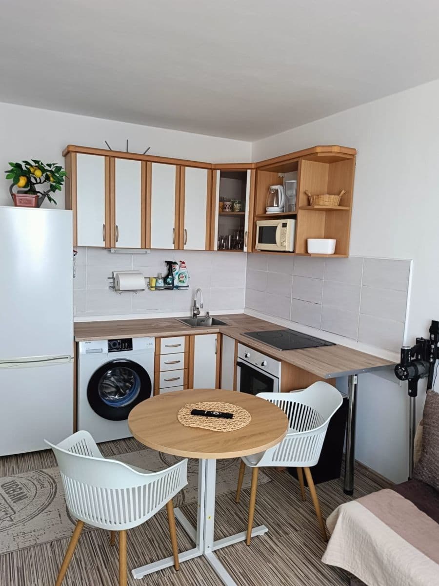 Pronájem bytu 2+kk 44 m², Bednaříkova, Brno, Jihomoravský kraj Pronájem bytu 2+kk 44 m², Bednaříkova, Brno, Jihomoravský kraj