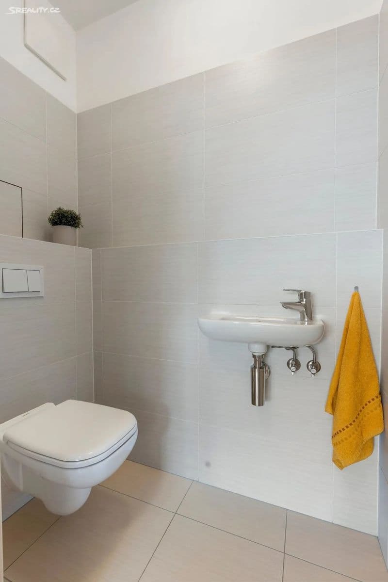 Pronájem bytu 2+kk 55 m², Chmelařská, Praha, Praha Pronájem bytu 2+kk 55 m², Chmelařská, Praha, Praha