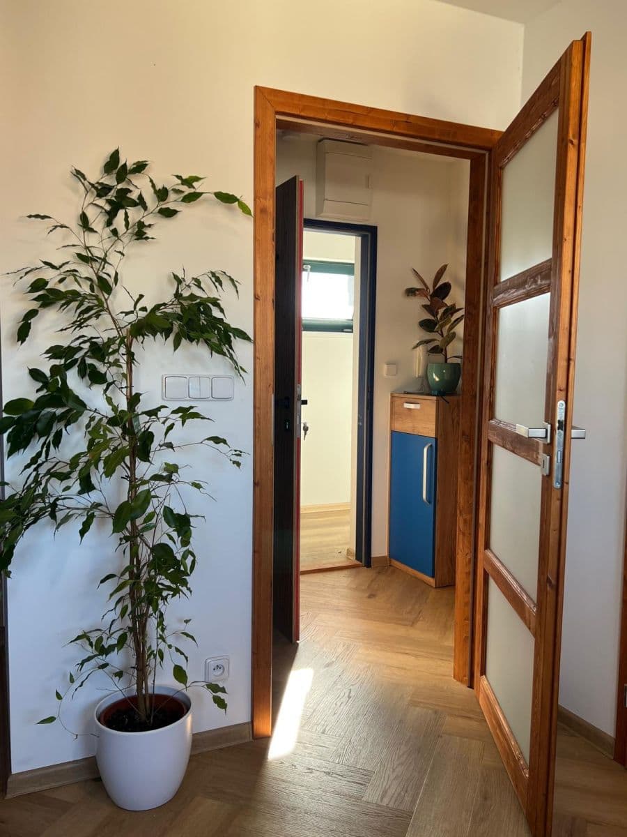 Prodej bytu 2+kk 37 m², Horská, Trutnov, Královéhradecký kraj Prodej bytu 2+kk 37 m², Horská, Trutnov, Královéhradecký kraj