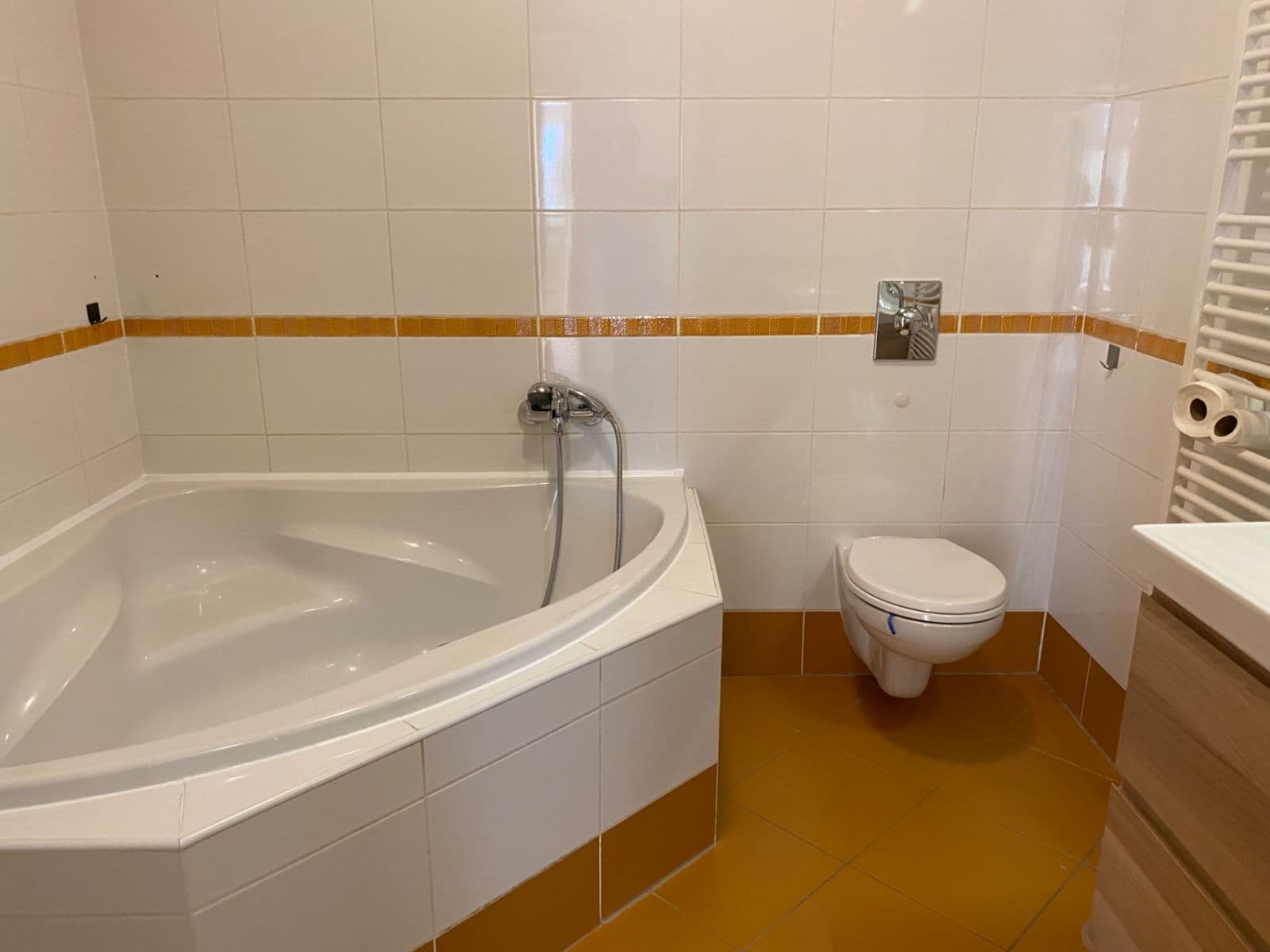 Pronájem bytu 2+kk 59 m², Žampiónová, Praha, Praha Pronájem bytu 2+kk 59 m², Žampiónová, Praha, Praha