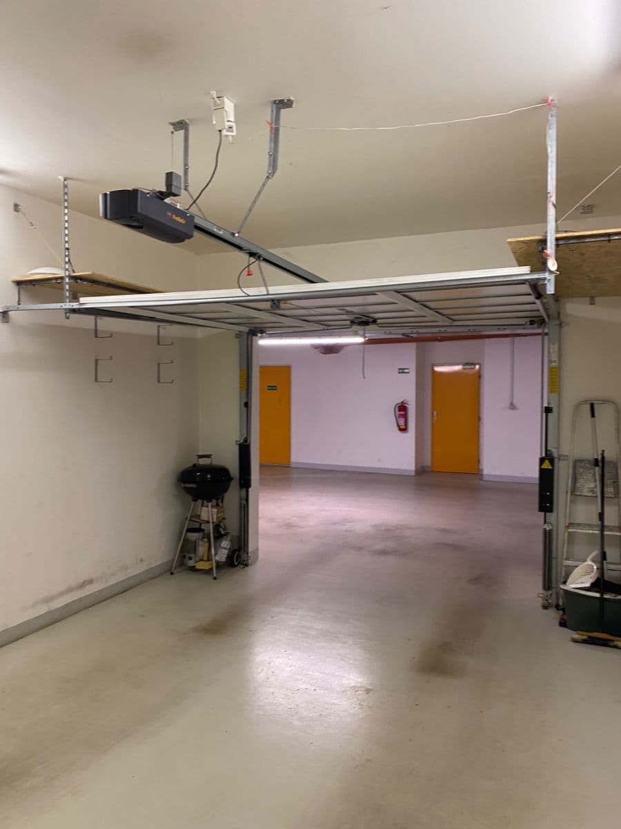 Pronájem bytu 2+kk 59 m², Žampiónová, Praha, Praha Pronájem bytu 2+kk 59 m², Žampiónová, Praha, Praha