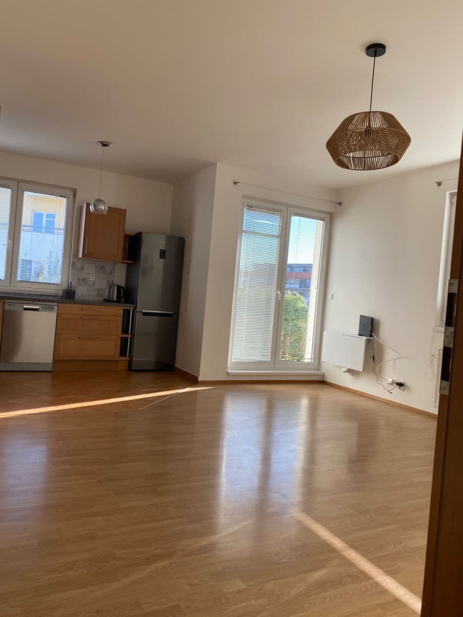 Pronájem bytu 2+kk 59 m², Žampiónová, Praha, Praha Pronájem bytu 2+kk 59 m², Žampiónová, Praha, Praha