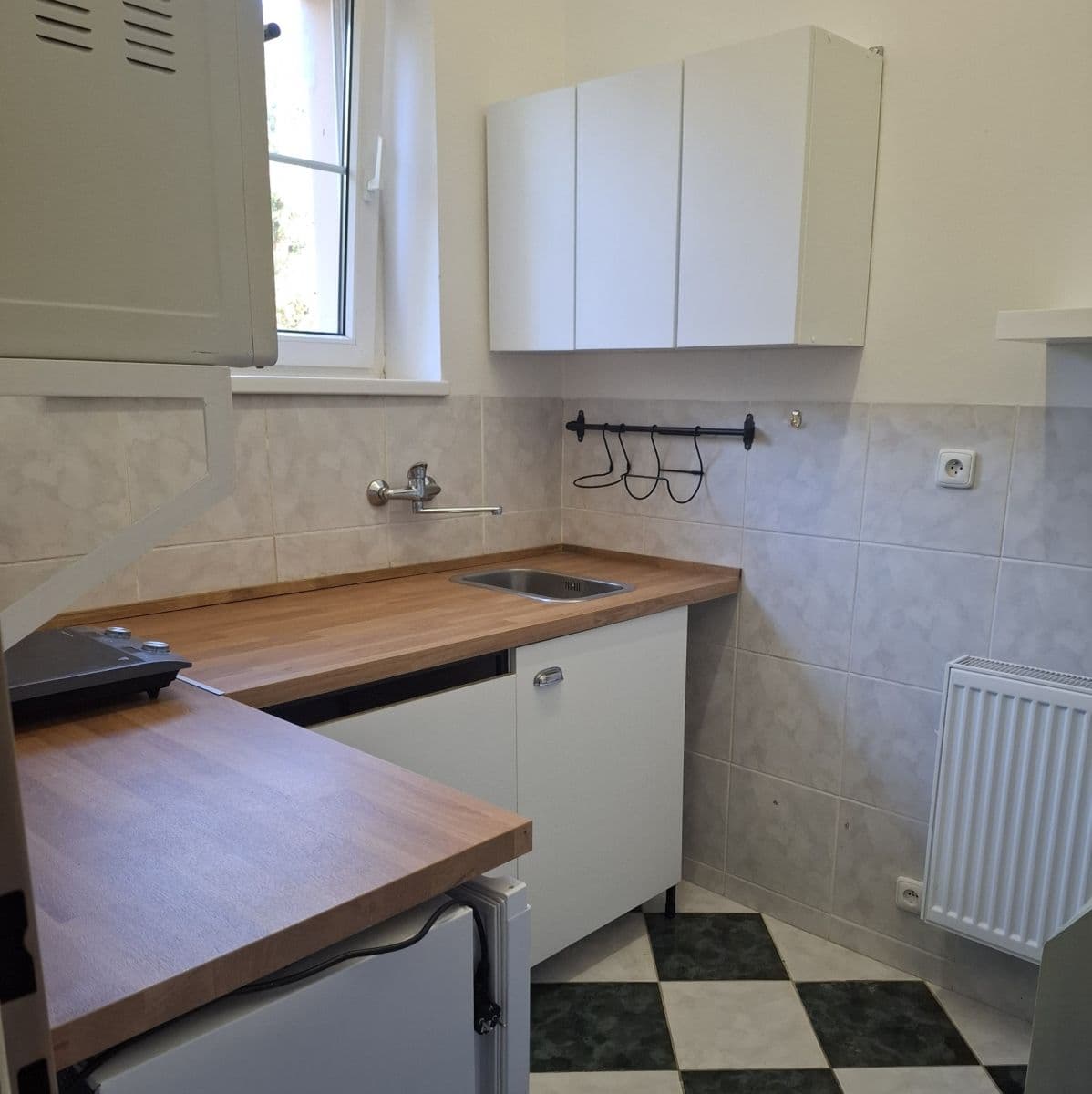 Pronájem bytu 1+1 35 m², Mnichovice, Středočeský kraj Pronájem bytu 1+1 35 m², Mnichovice, Středočeský kraj